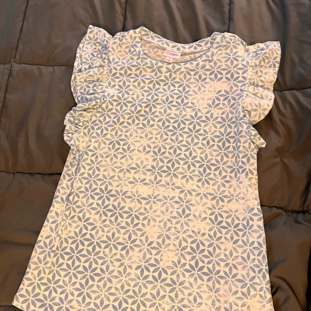 NWOT LuLaRoe LeeAnn Shirt Small